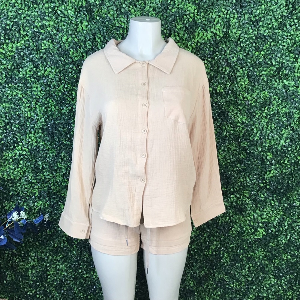 Women's tan gauze two piece short and‎  Button-Up Top set NWT
